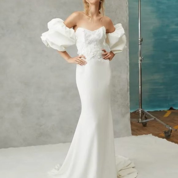 Rita Vinieris - Adela Wedding Gown - Picture 1 of 6